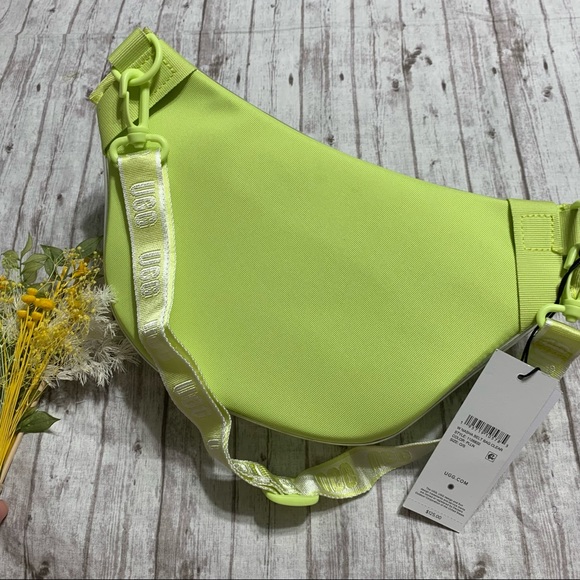 UGG Nasha Belt Bag - Clear /POLLEN - Picture 10 of 12